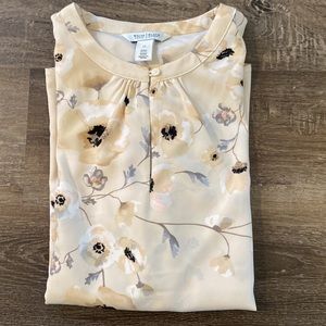 Floral White House Black Market blouse!